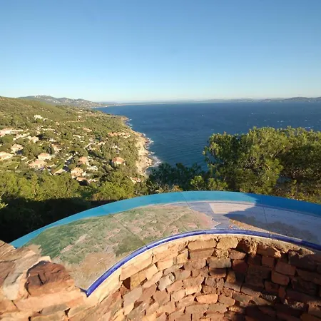 Magnifique Petit Cocon Bord De Mer Le Pradet Exterior photo